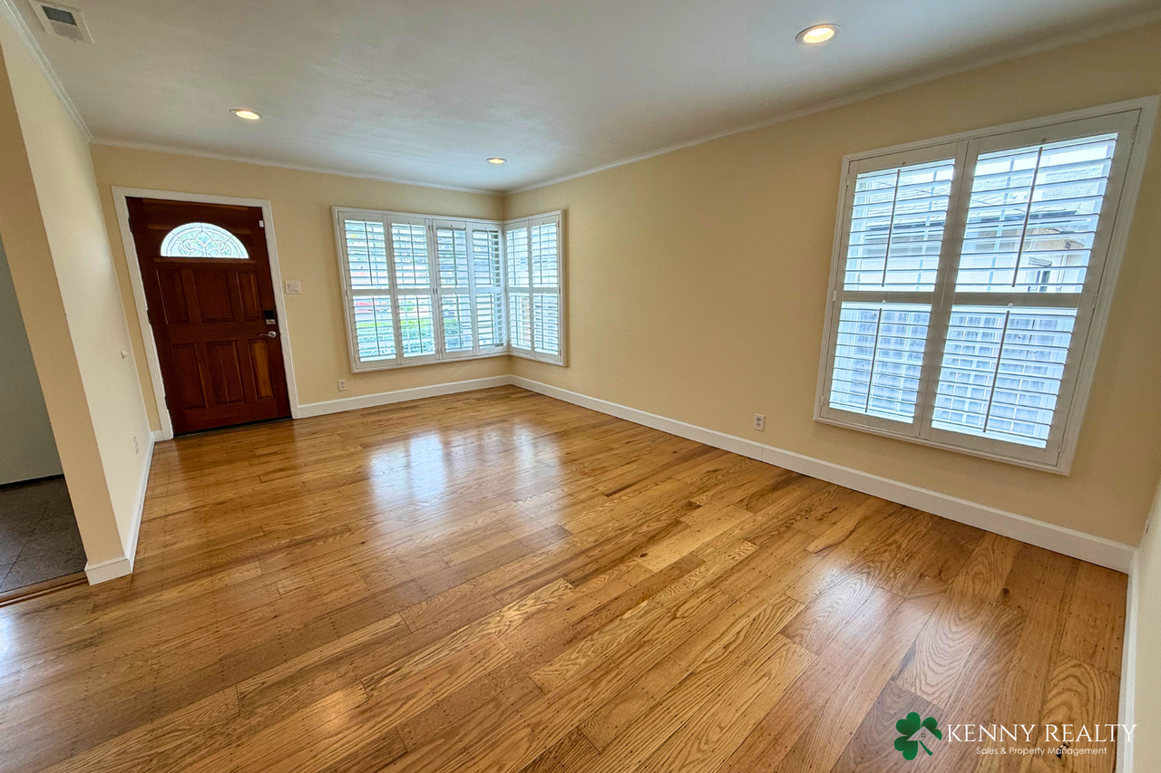 136 Rosewood Way - Photo 4 of 33