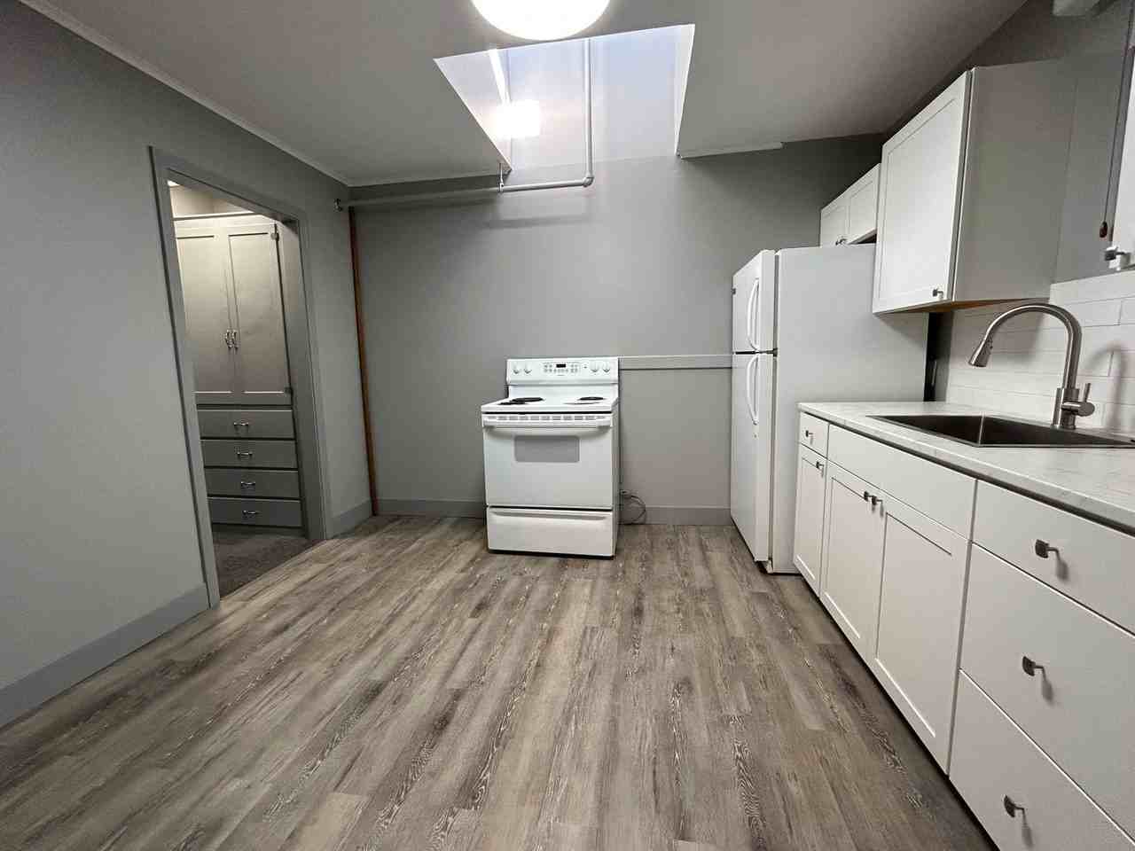 1510 9th Ave - Photo 7 of 15