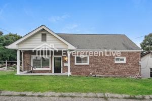 featured image of 2209 Front St