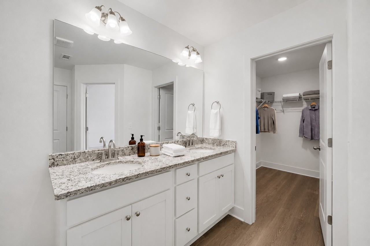 3384 Stella Court - Photo 4 of 20