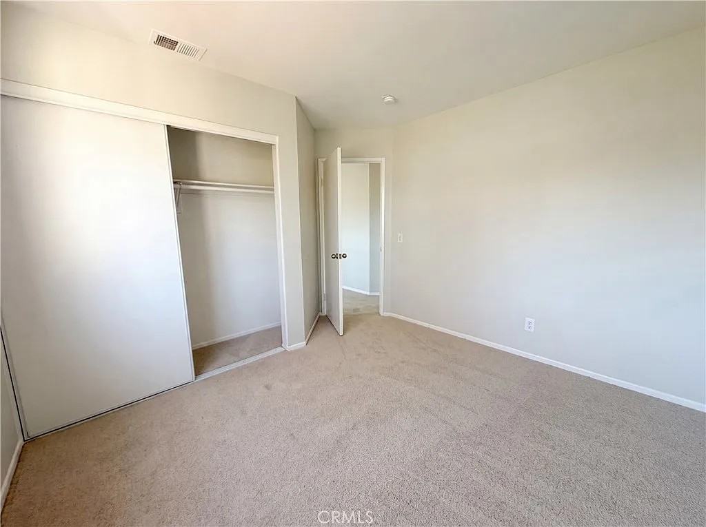 2565 West Fairview Drive - Photo 3 of 12