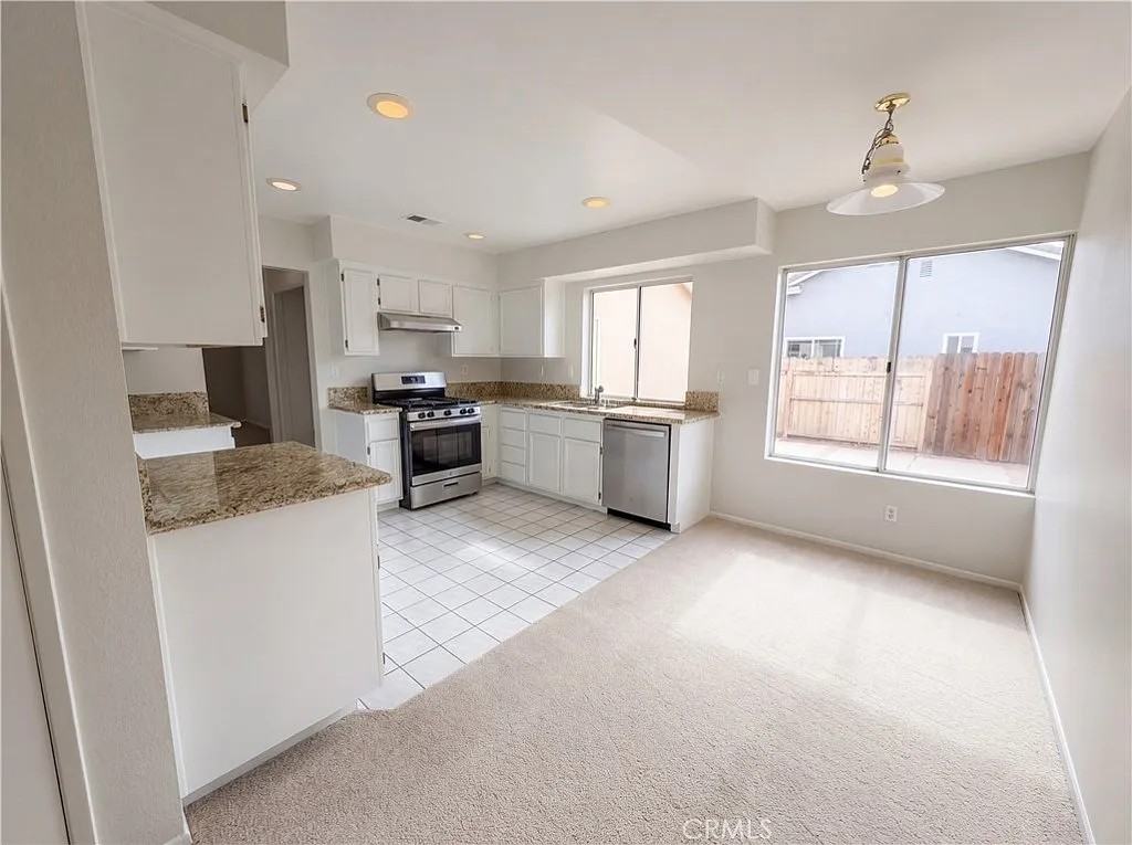 2565 West Fairview Drive - Photo 4 of 12