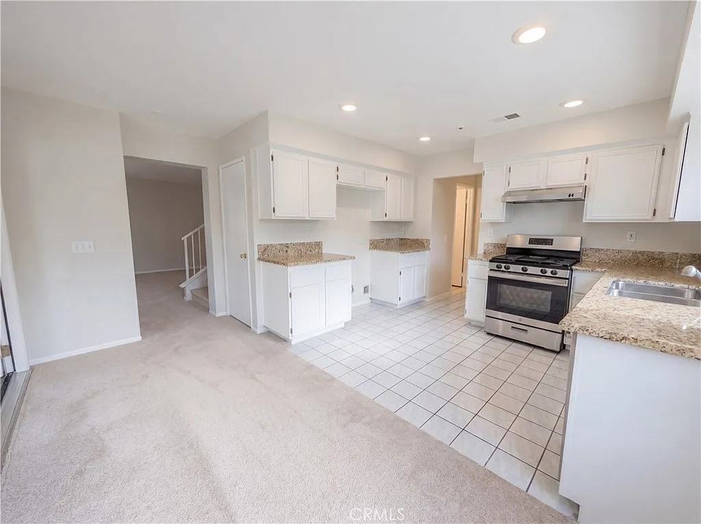 2565 West Fairview Drive - Photo 6 of 12