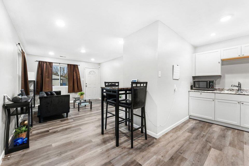 4138 W 20th Ave - Photo 3 of 15