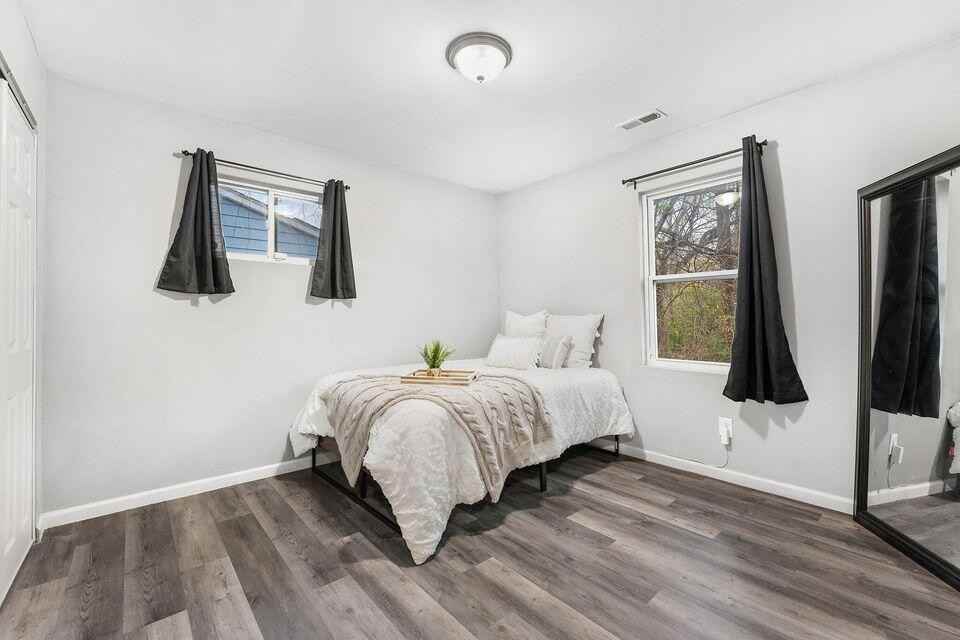 4138 W 20th Ave - Photo 5 of 15