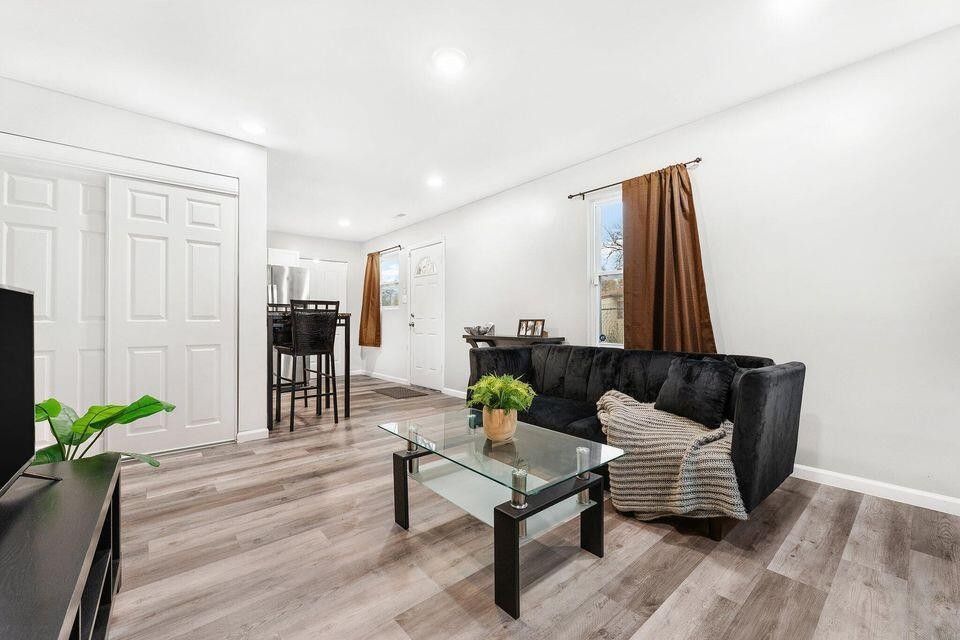 4138 W 20th Ave - Photo 6 of 15