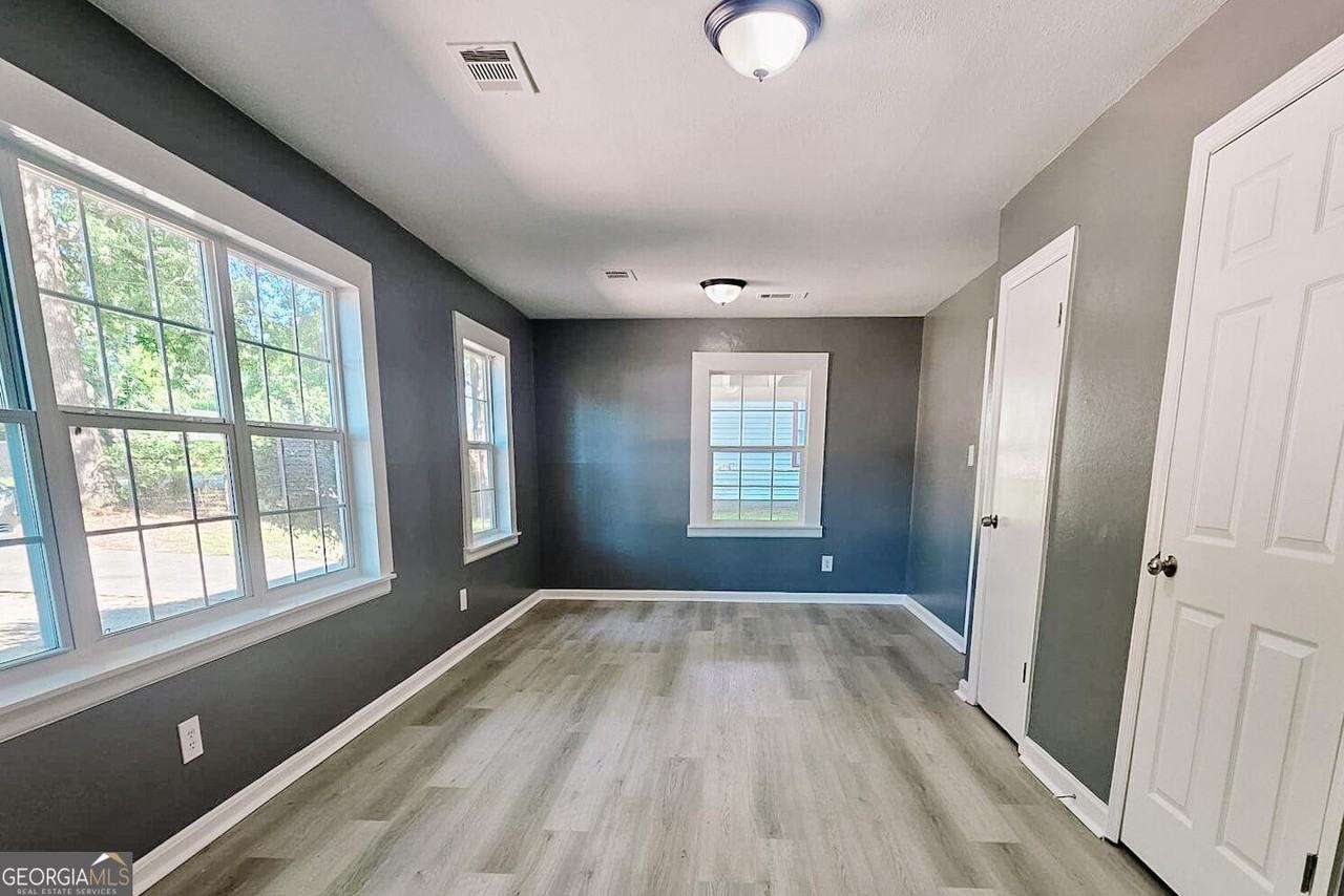 421 North Ave - Photo 3 of 8