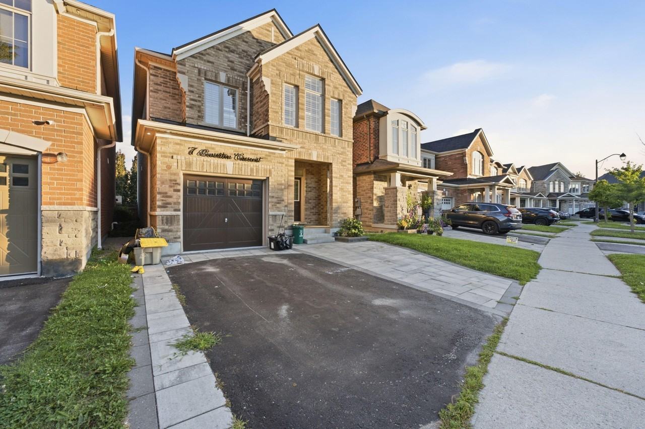 7 Beverton Cres - Photo 2 of 44