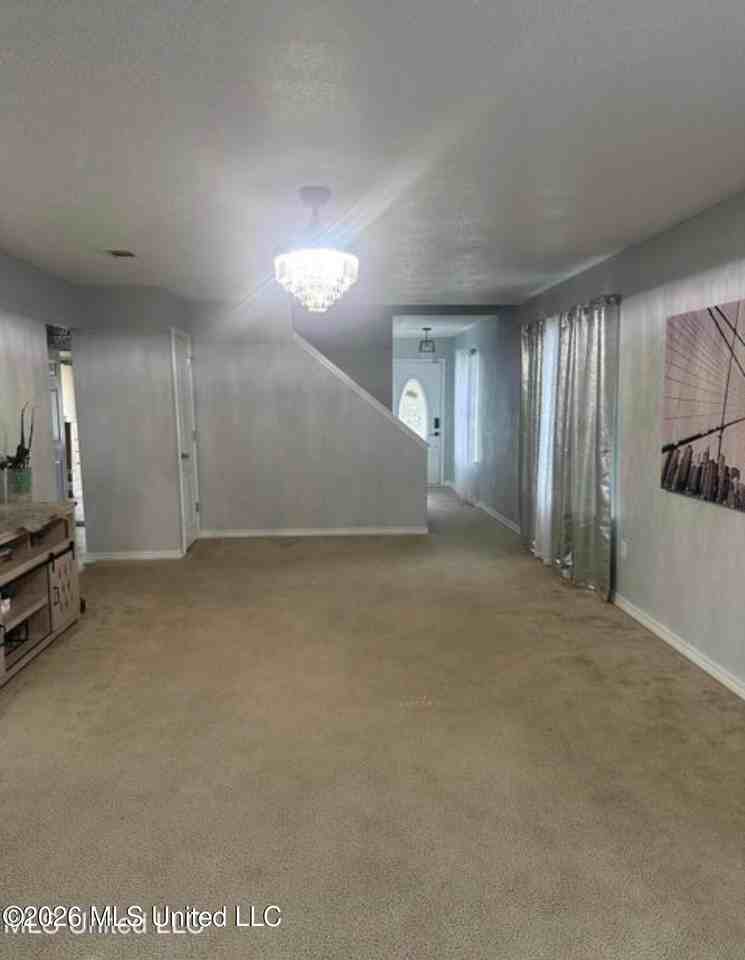 3506 Springwood Ln - Photo 3 of 17