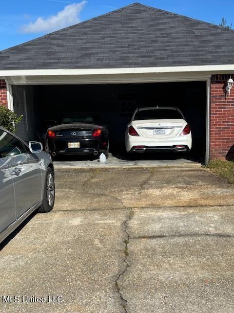 11528 Bayou Pl - Photo 2 of 17