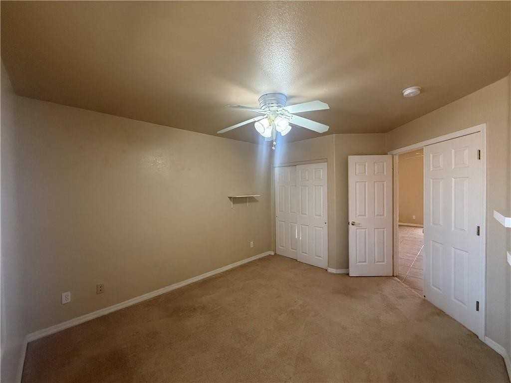 3674 N Willow Rd - Photo 5 of 9