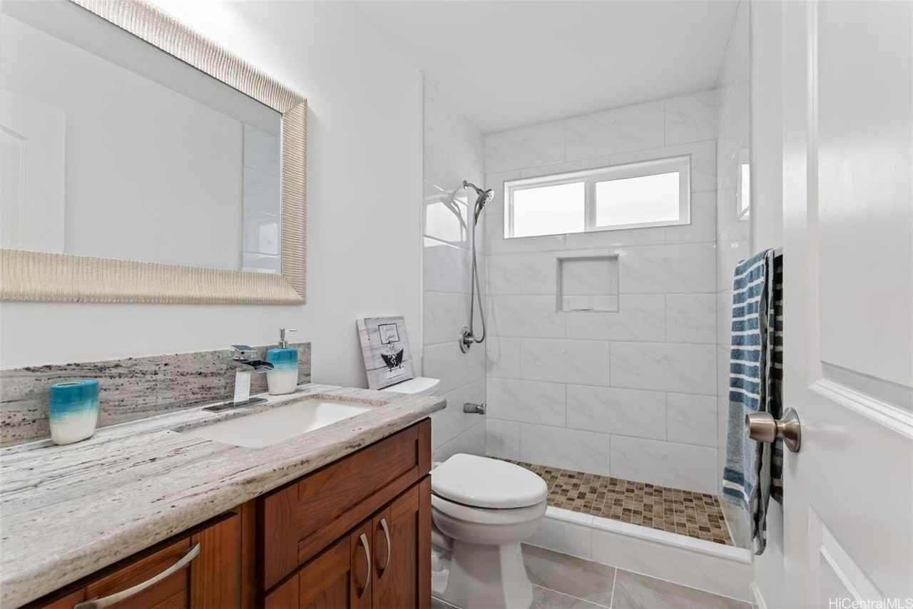 1184 Palekaiko St #B2 - Photo 5 of 10