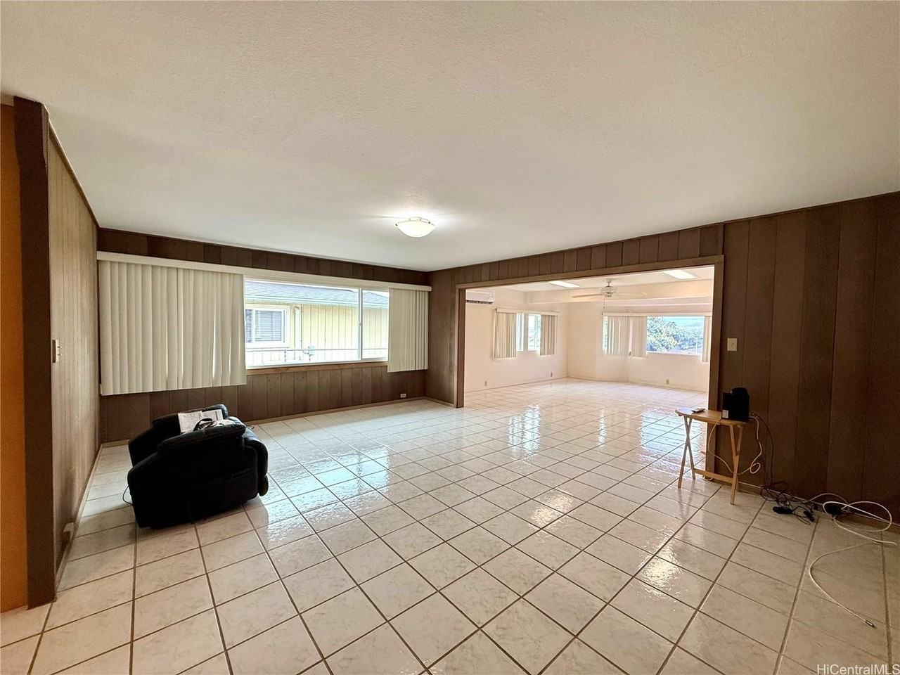 98-460 Puaapiki St - Photo 3 of 15