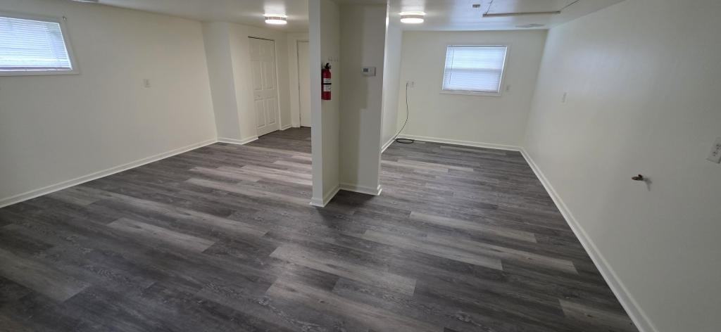 558R Goucher St - Photo 3 of 10