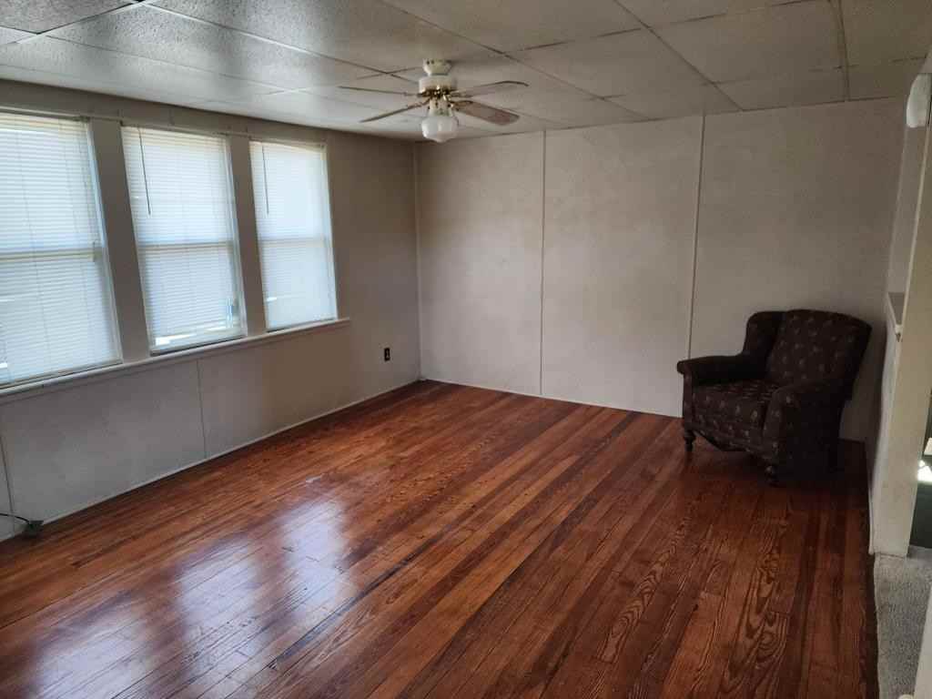 140 Rambo St - Photo 3 of 10