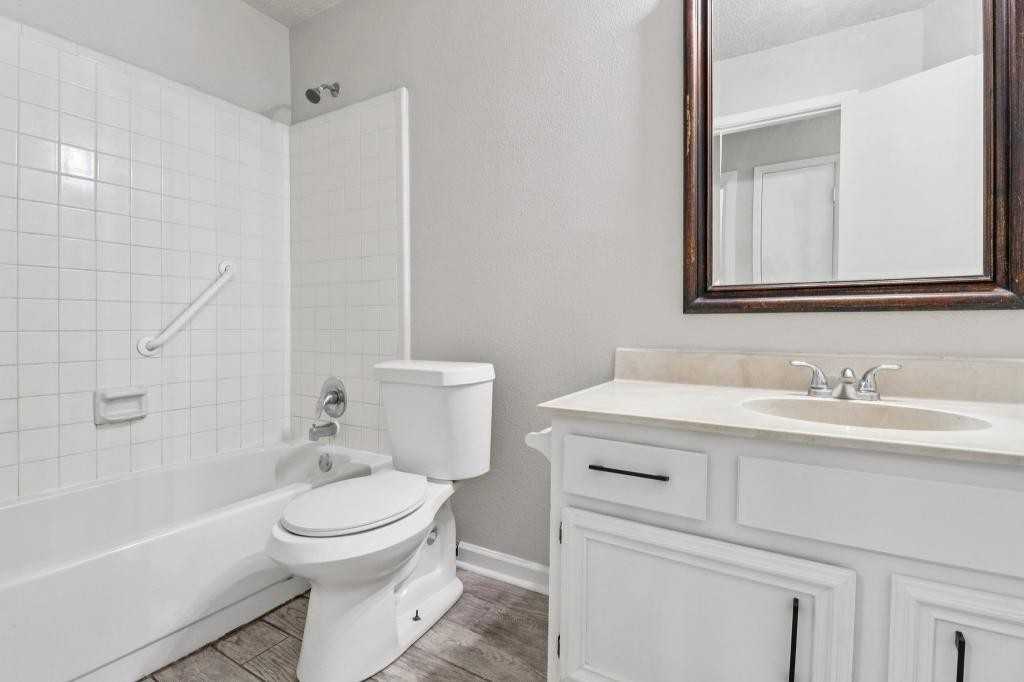 11306 Bayou Place Ln - Photo 7 of 13