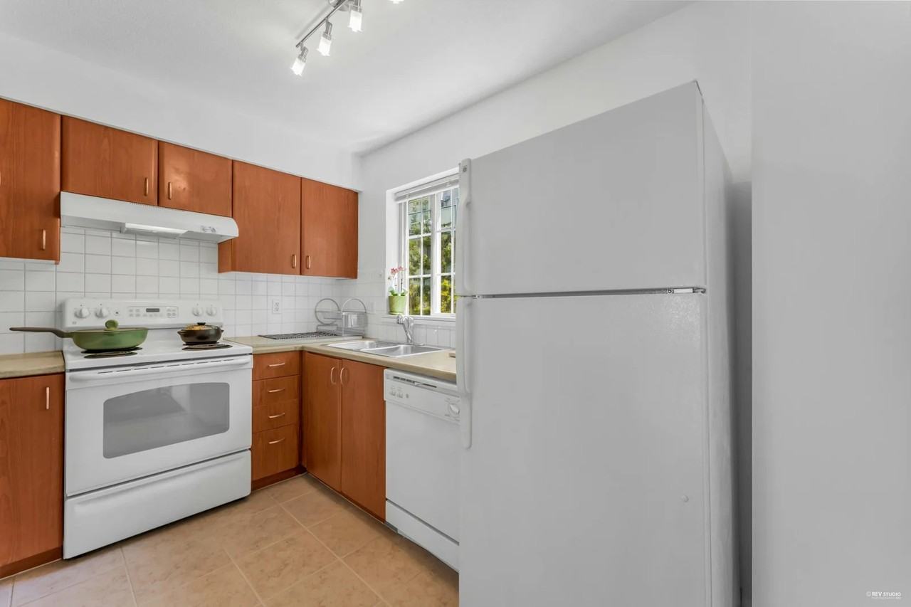14855 100 Avenue #60 - Photo 3 of 26