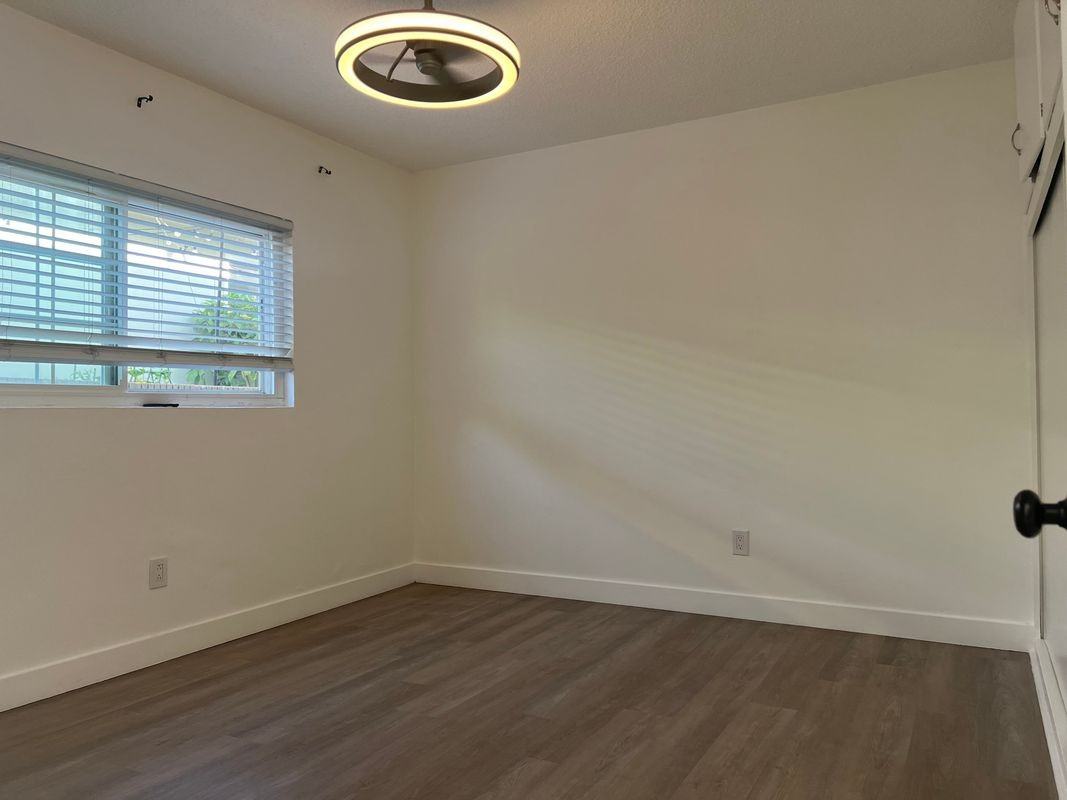 2604 Mathews Ave ##1 - Photo 4 of 8