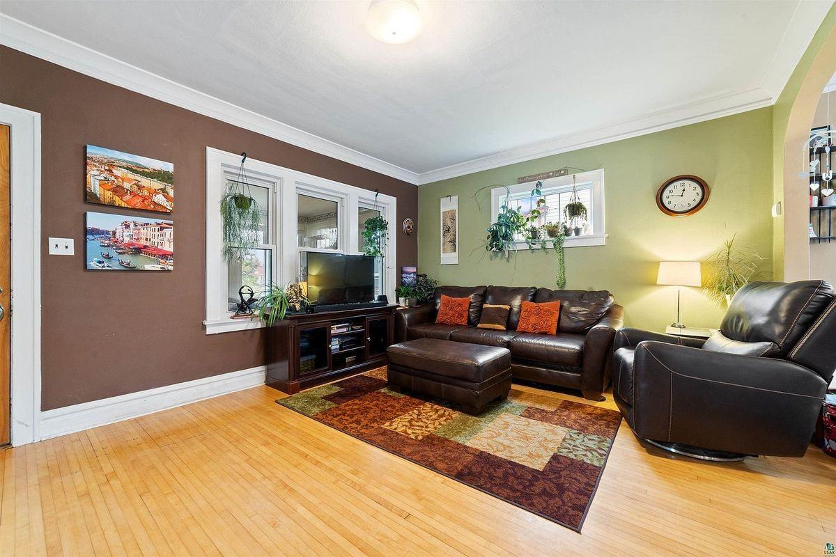1106 N 21st St - Photo 3 of 20