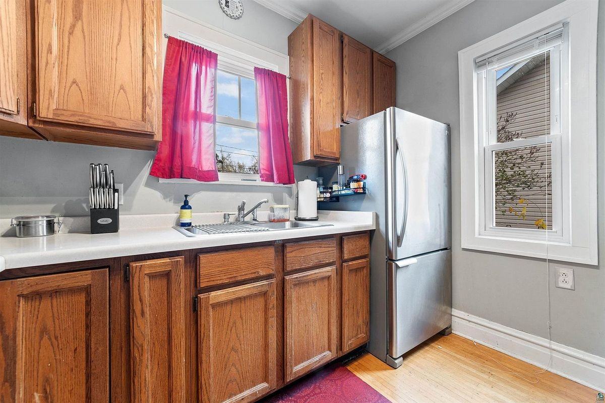 1106 N 21st St - Photo 7 of 20