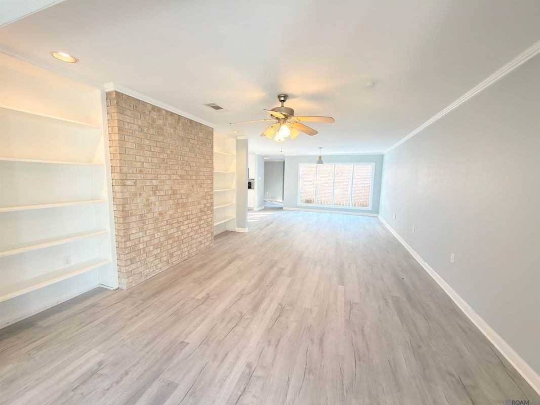 15826 New Market Dr - Photo 6 of 27
