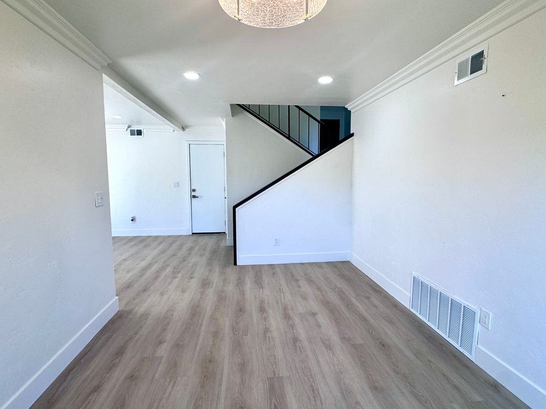 2863 Carmar Way - Photo 7 of 23