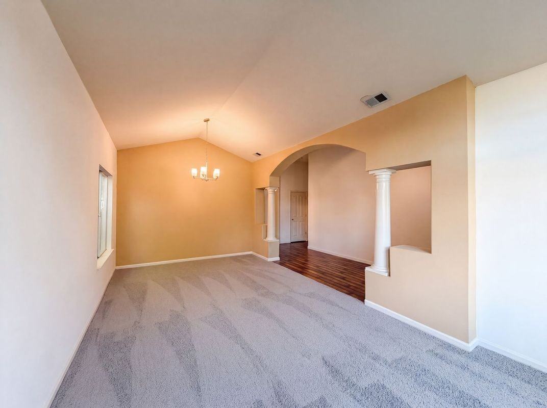 5344 Swindon Rd - Photo 5 of 39