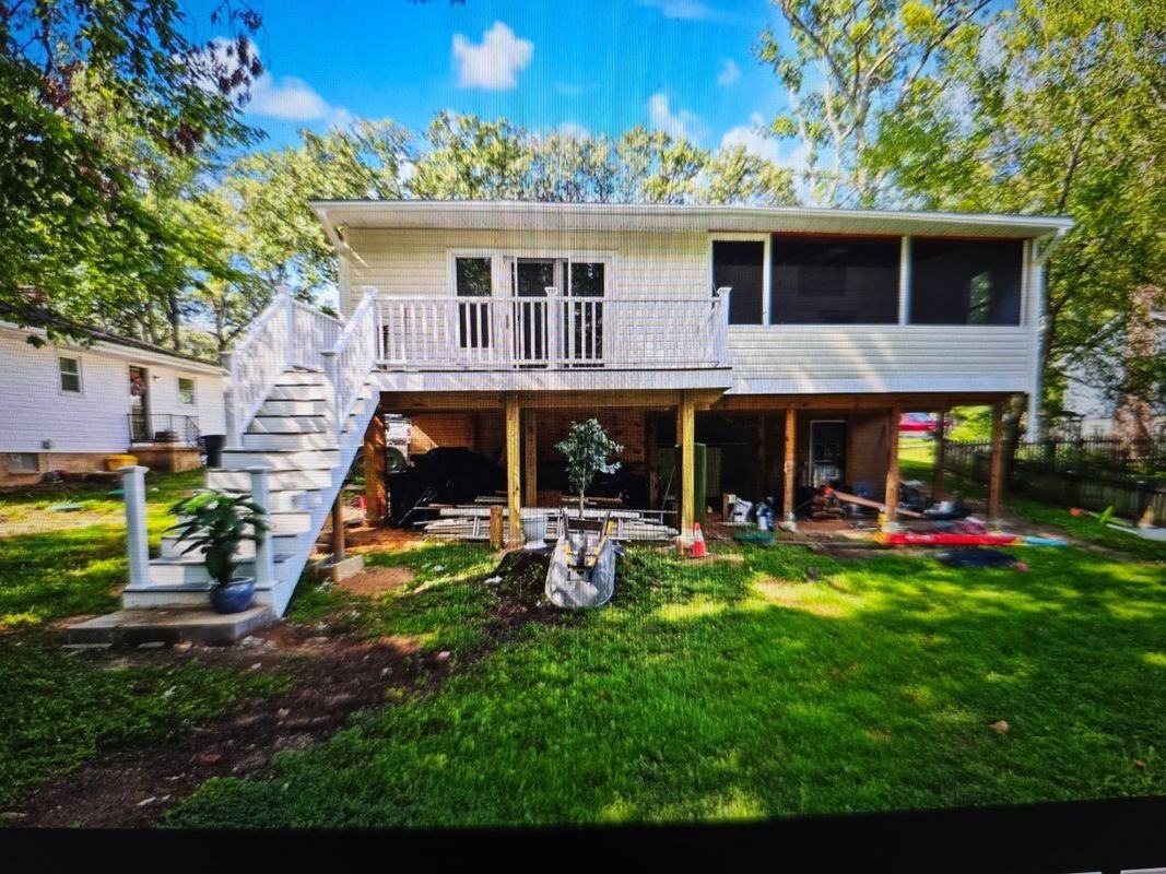 1134 Chinaberry Ln - Photo 2 of 10