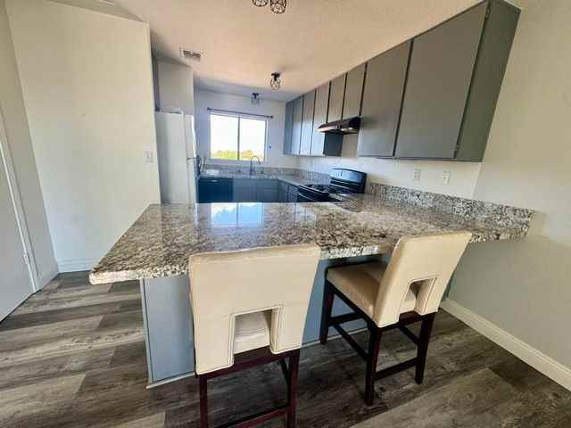 27535 Lakeview Dr ##11 - Photo 4 of 13