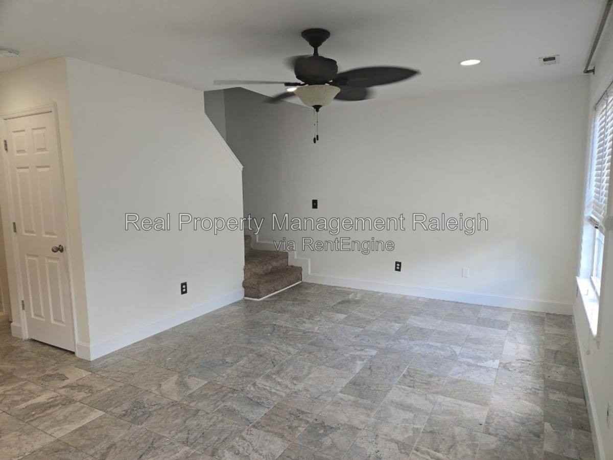 2607 Dwight Pl - Photo 2 of 14