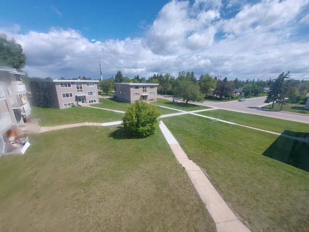 3606 57 Ave - Photo 2 of 13