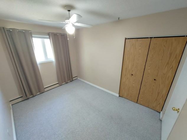3606 57 Ave - Photo 5 of 13