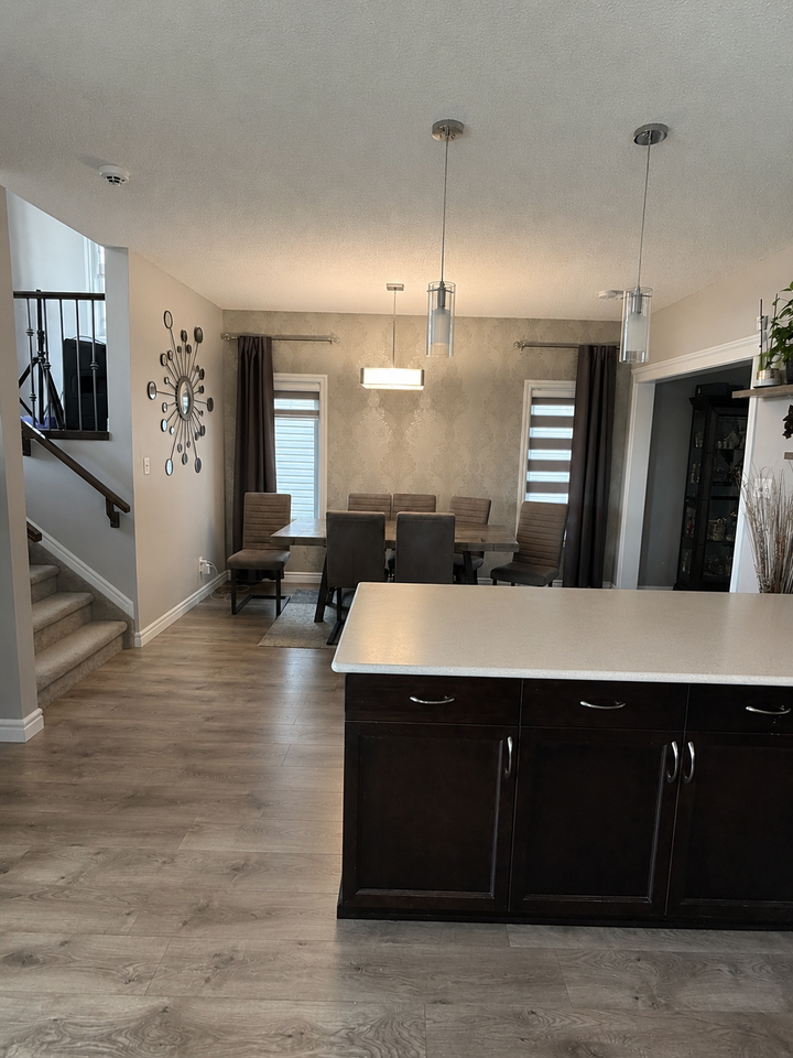7617 177 Ave Nw - Photo 2 of 19