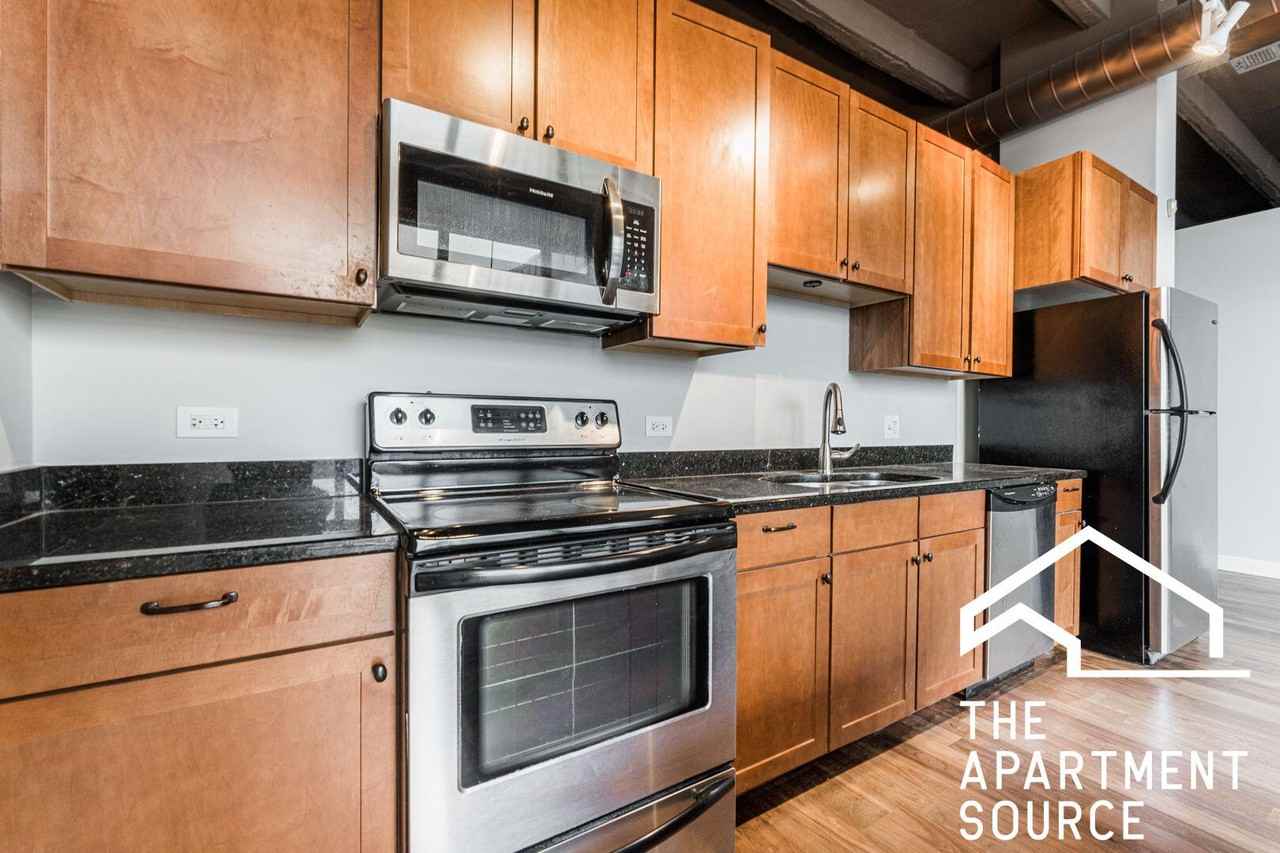 4131 W Belmont Ave #413 - Photo 5 of 22