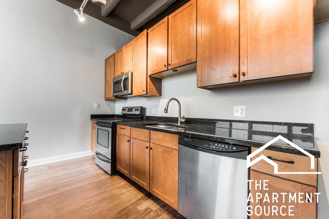 4131 W Belmont Ave #413 - Photo 6 of 22