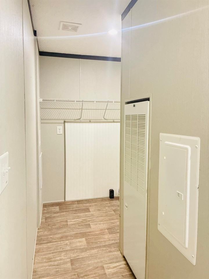 754 Skylark Ln - Photo 4 of 20