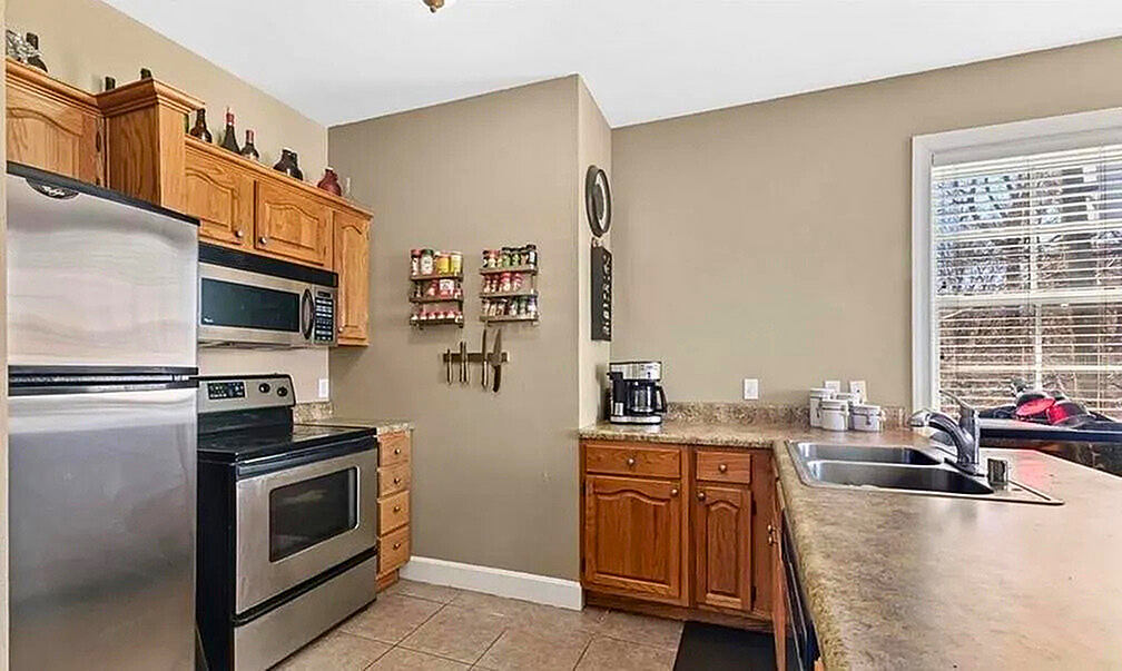 Garrett & Associates LLC Five Plex - Photo 4 of 24