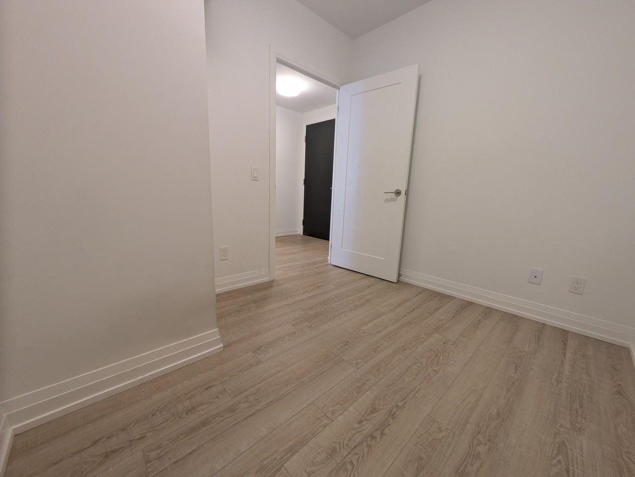 286 Main St #1606 - Photo 7 of 30