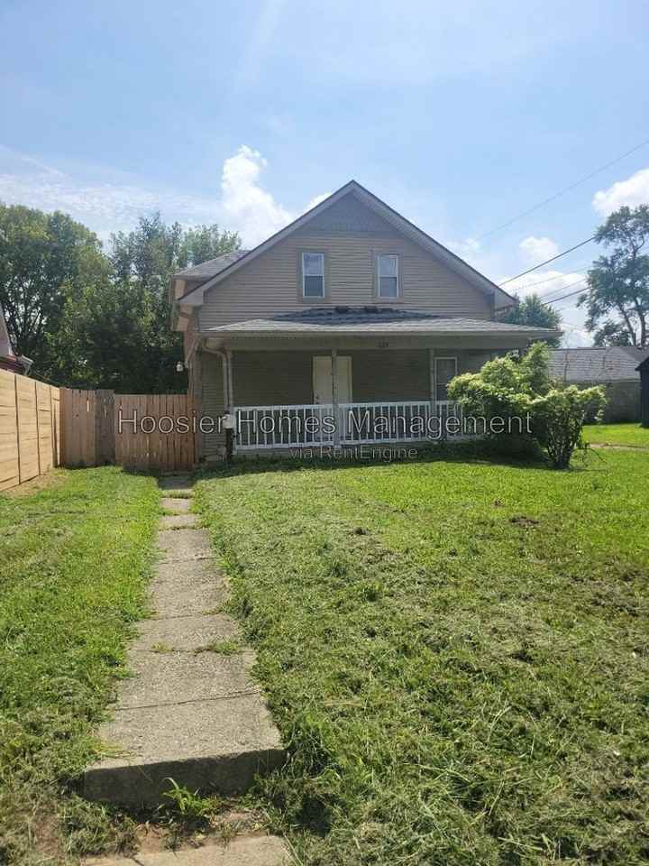627 Bernard Ave - Photo 2 of 25