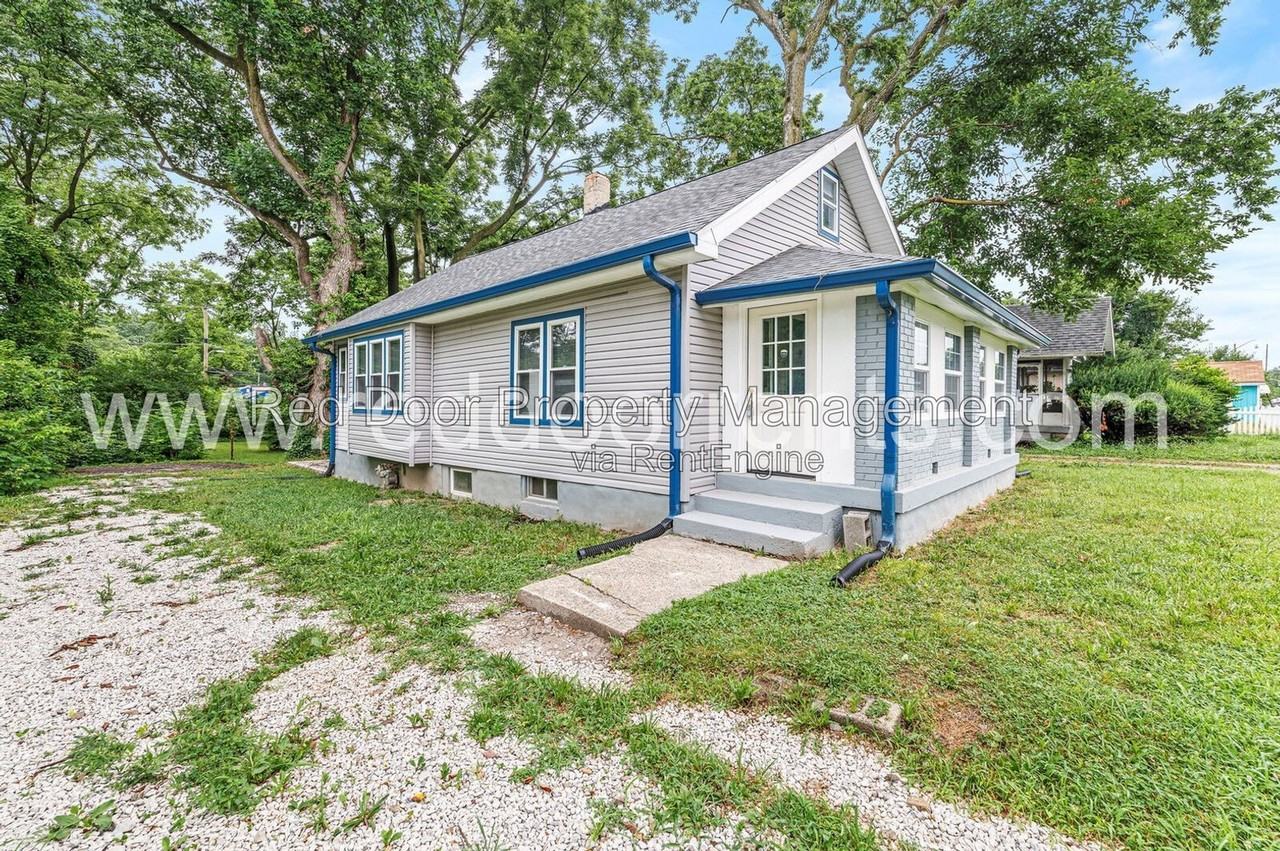 3340 N Sherman Dr - Photo 6 of 31