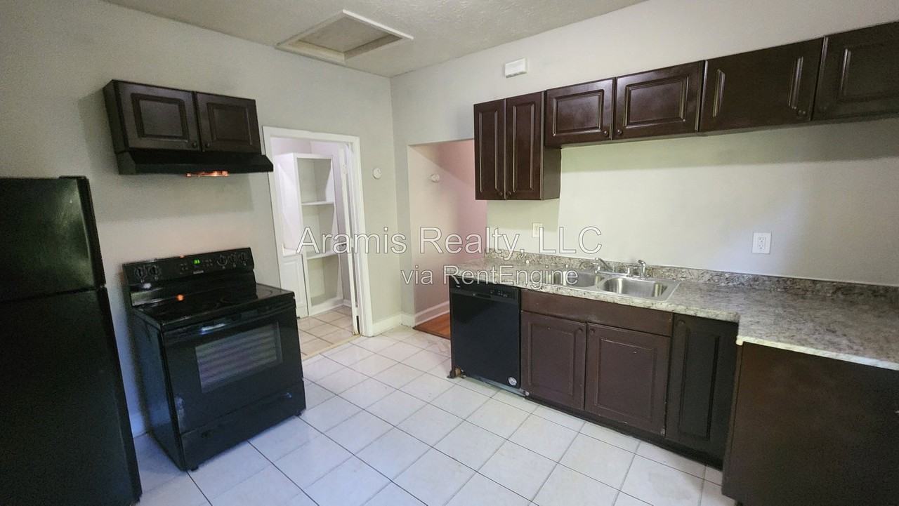 56 Polar Rock Rd Sw - Photo 4 of 11