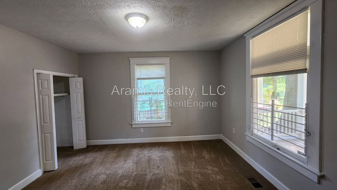 56 Polar Rock Rd Sw - Photo 5 of 11