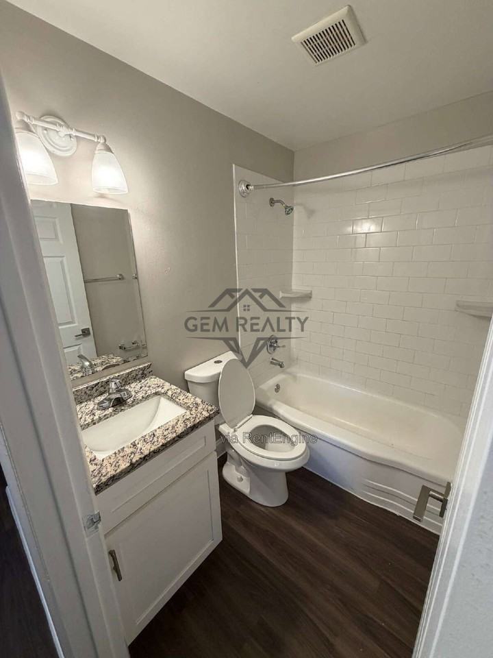 13443 Millwood Dr #23 - Photo 5 of 18