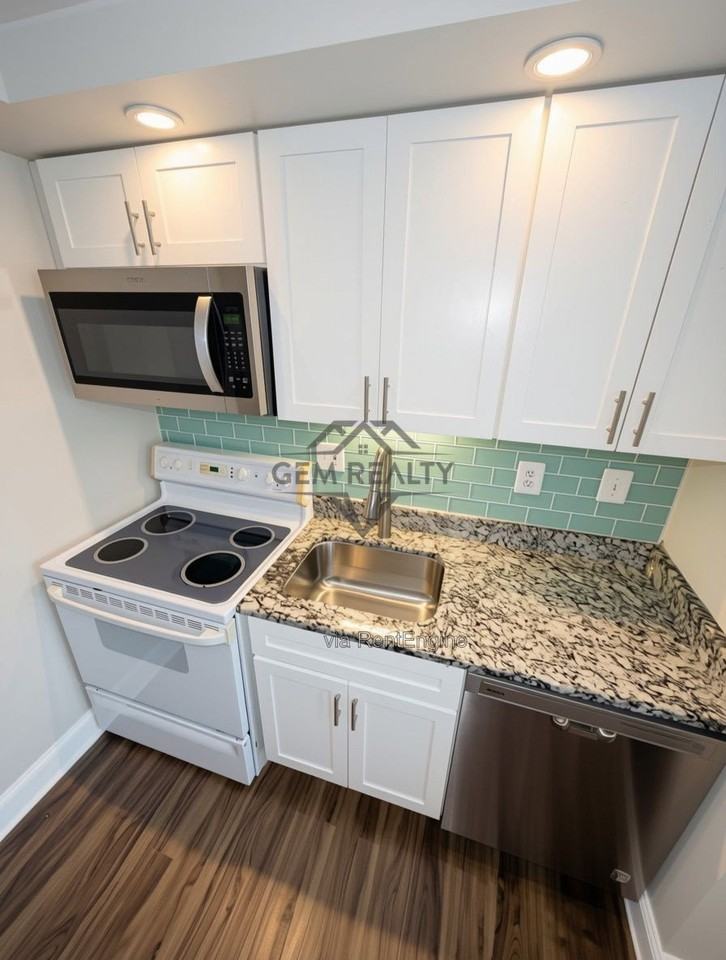 13443 Millwood Dr #23 - Photo 6 of 18