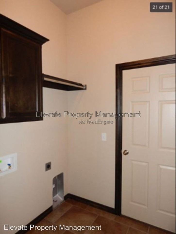 10809 Nw 23rd Ter - Photo 5 of 28