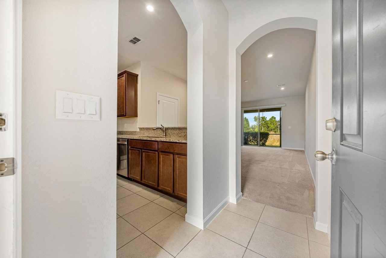 10705 Verawood Dr - Photo 5 of 42