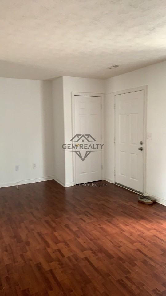 9824 Coventry Creek Dr - Photo 4 of 25