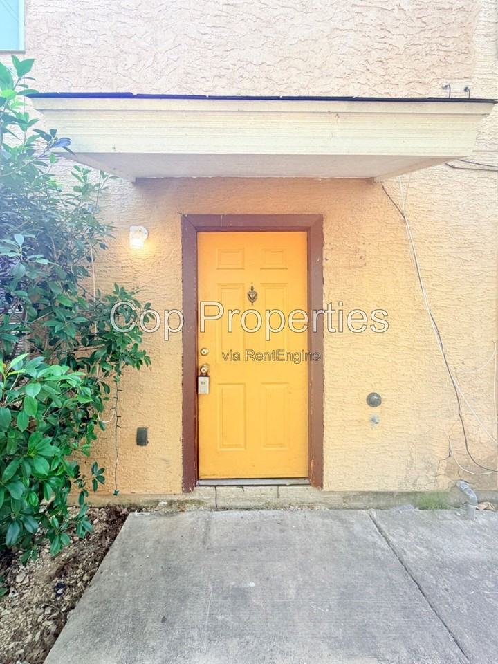 6701 Brothers Ln - Photo 3 of 13