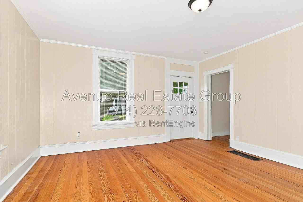 1825 N 3rd St - Photo 3 of 10