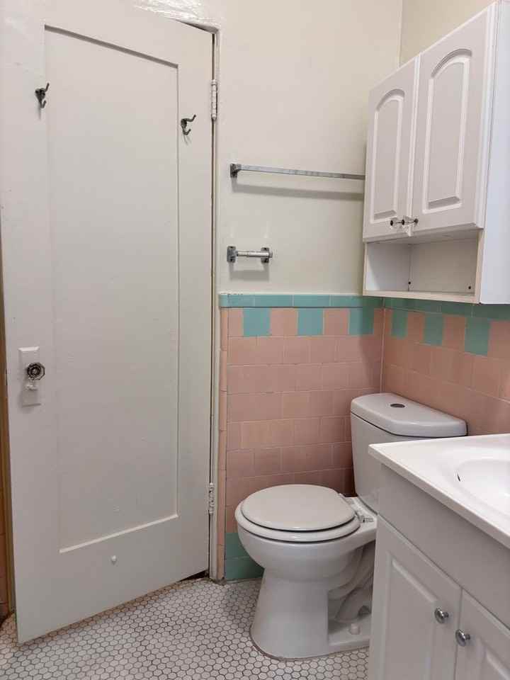 422 N. Hayworth Ave. - Photo 7 of 29